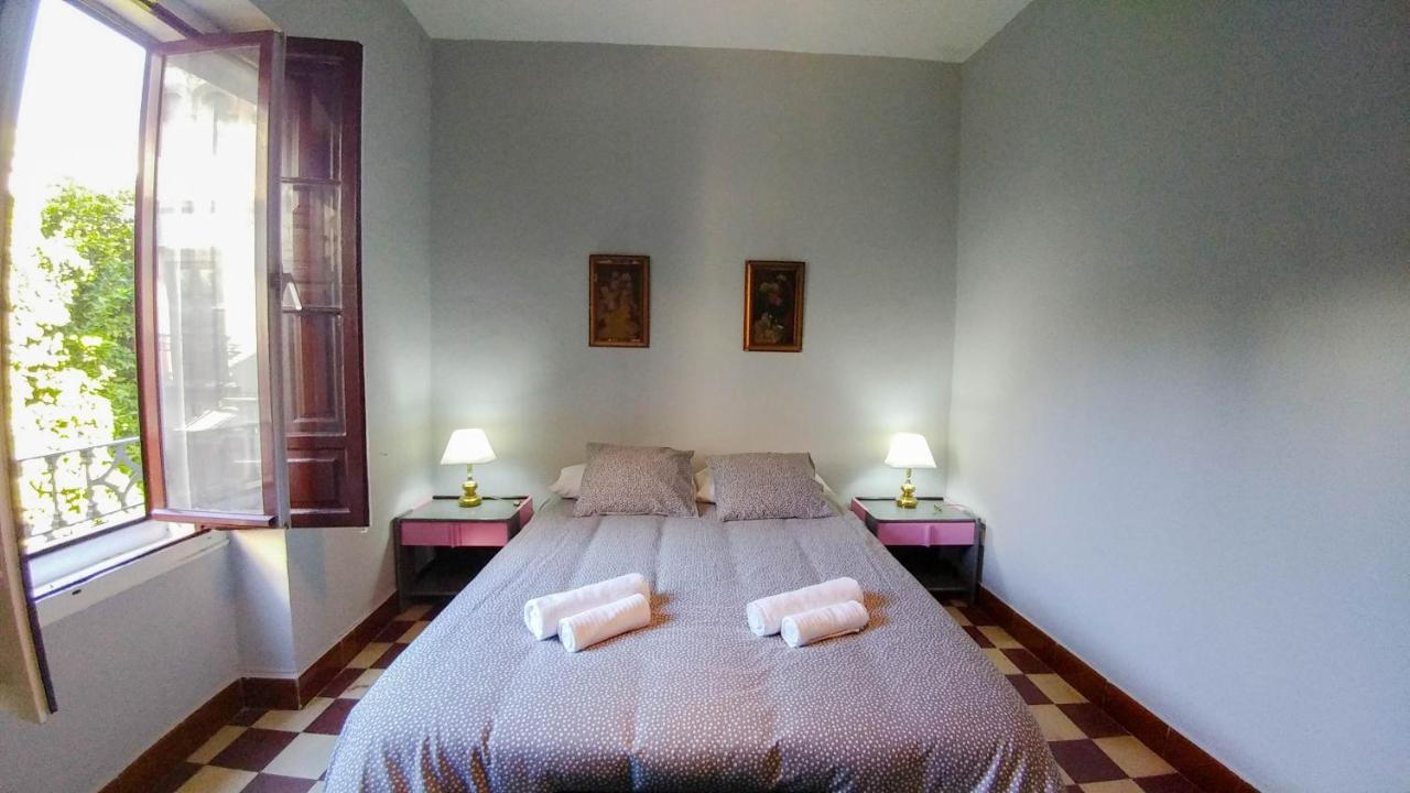 Apartamento Plaza De Dona Elvira 8 Seville Ngoại thất bức ảnh